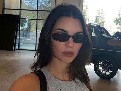 肯豆个人资料,时尚界的璀璨明星，魅力四射的时尚女王